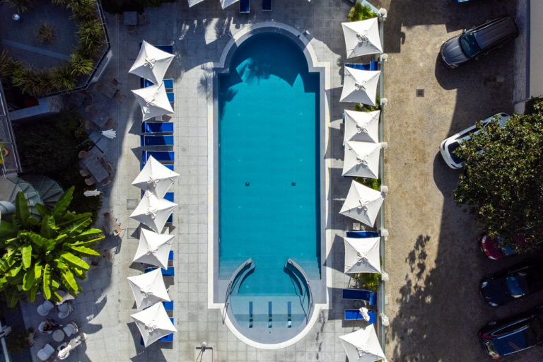 Piscina vista dall'alto